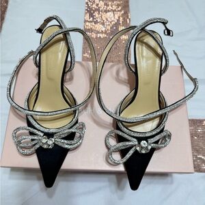 MACH & MACH Strass Bow Double Ankle-Strap Kitten Pumps